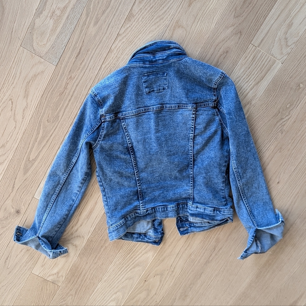 Aeropostale Womens Size S Denim Jean Jacket Blue Distressed - Picture 2 of 6